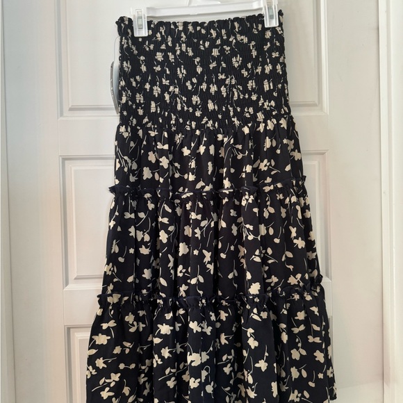 Lulus Two-Piece Skirt Set with Skirt and Crop Top Size S - Picture 12 of 13